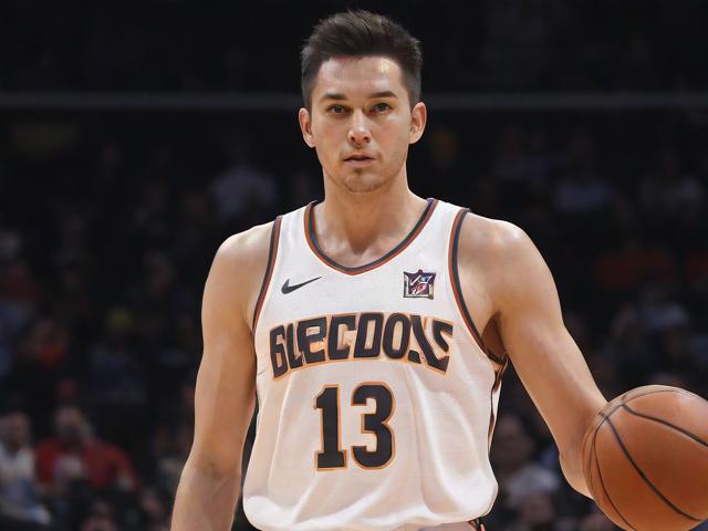 开云体育_ NBA全明星赛的影响力：球员与球迷的互动，nba全明星开场白
