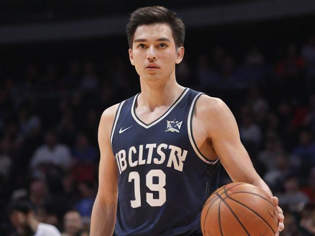 开云体育_ NBA全明星赛：重要的历史瞬间与回顾，nba全明星球赛视频