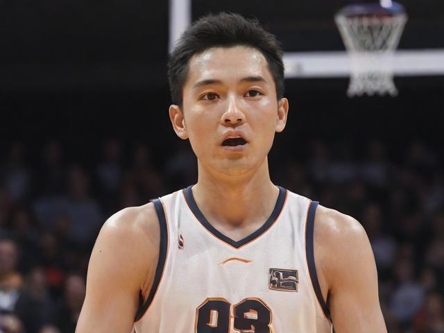 开云体育_ NBA常规赛中的经典时刻：不可错过的瞬间，nba开球时间
