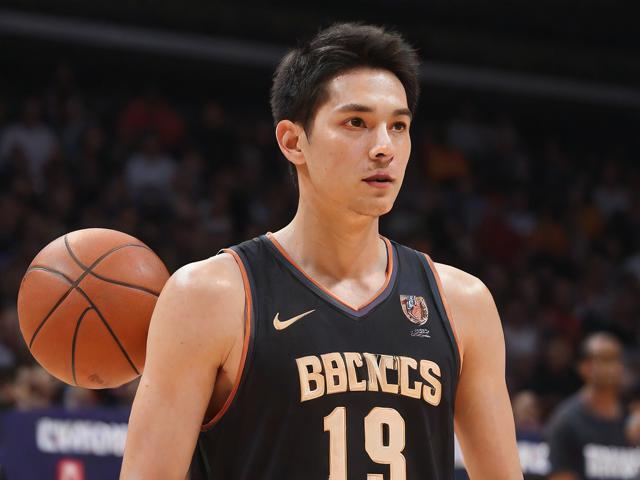 开云体育_ NBA技术的进步：分析数据如何改变游戏，nba打开